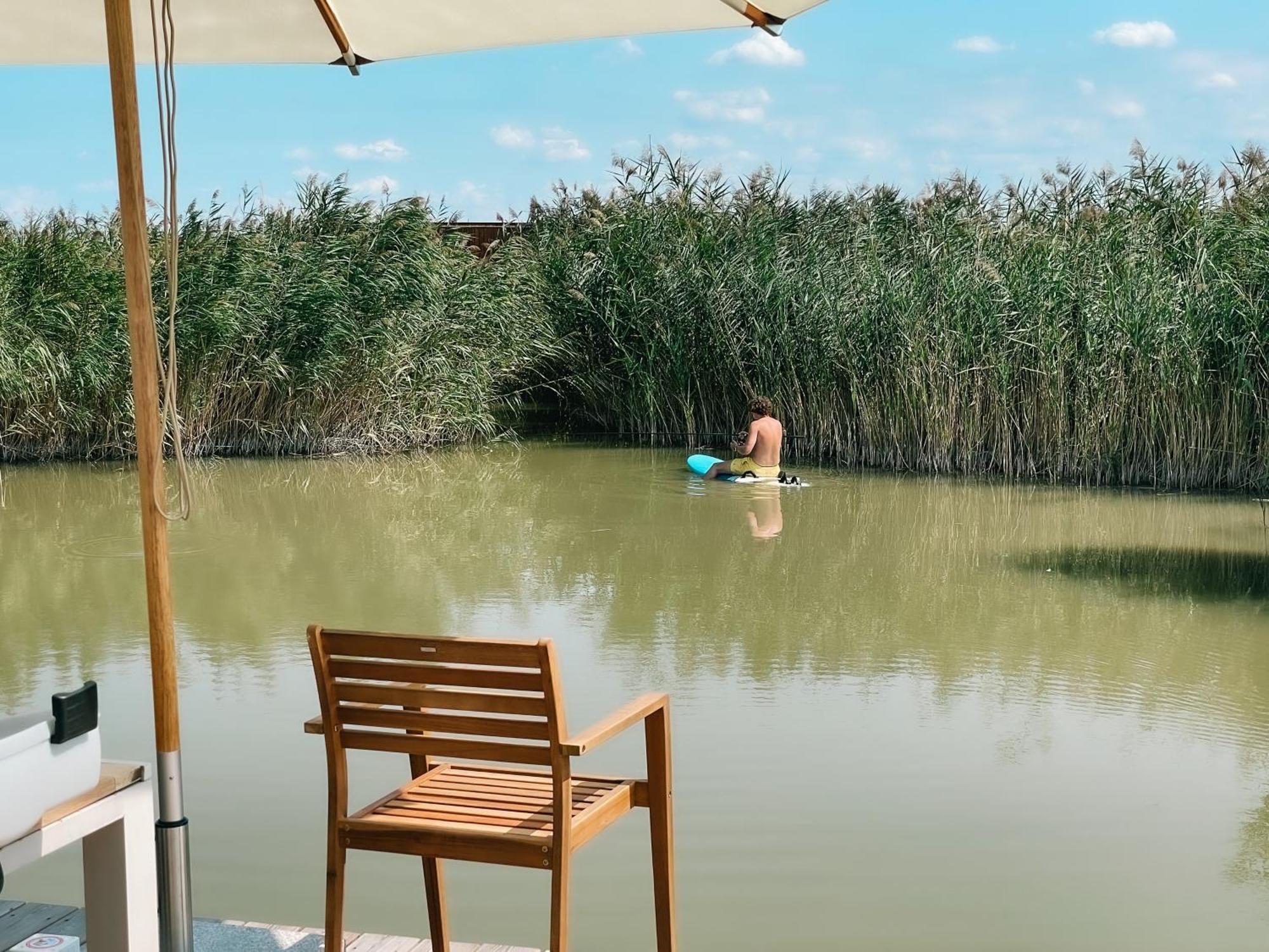 Holiday home Seehuette Sonnenschilf - Premium Hide-away In Direkt Am Neusiedlersee Rust