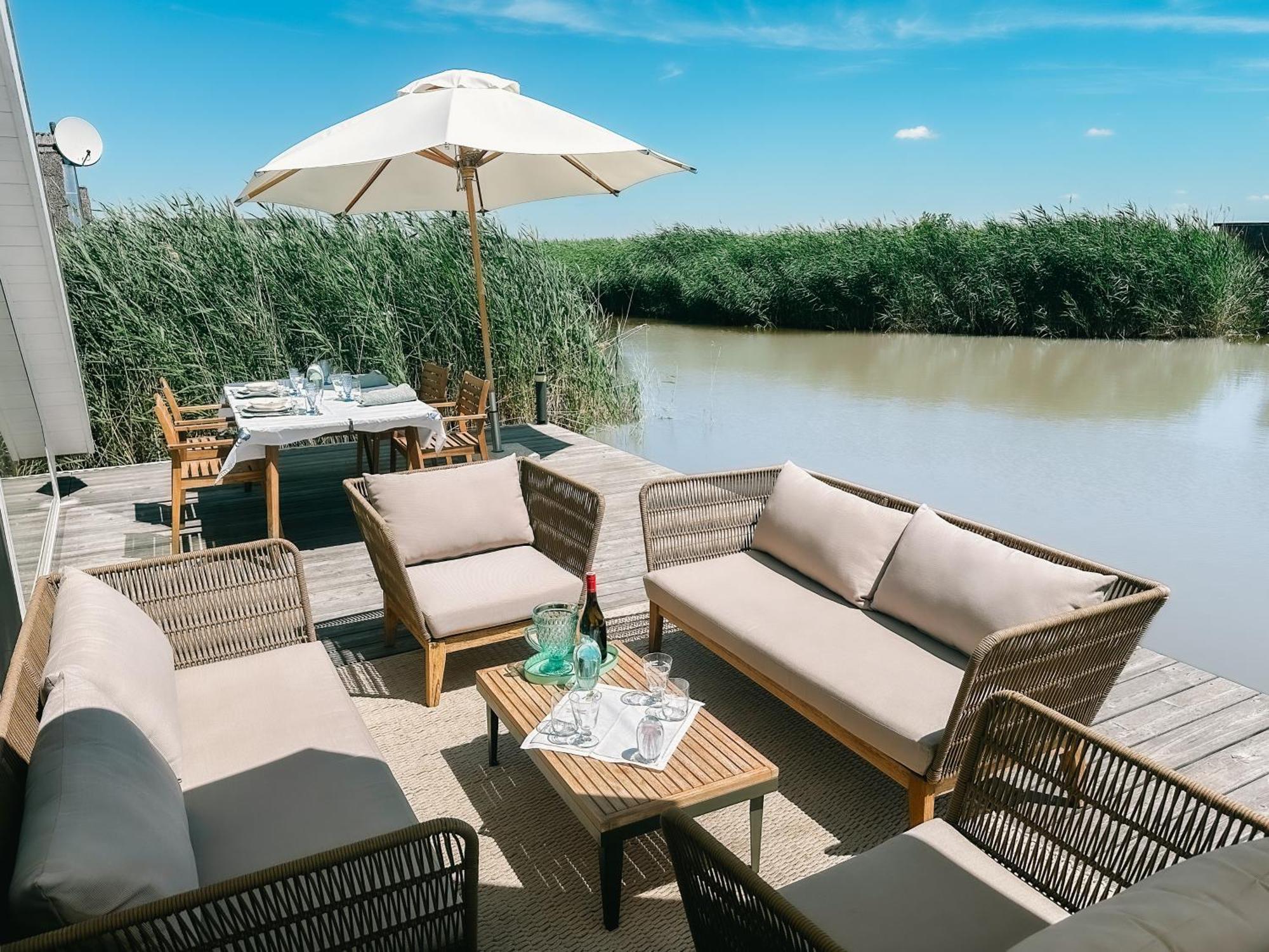 Holiday home Seehuette Sonnenschilf - Premium Hide-away In Direkt Am Neusiedlersee